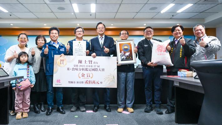 市府頒發200萬元獎金，肯定陳士賢在國際賽事中展現的卓越成果