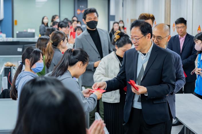 張市長參訪風澤醫療體系管理中心