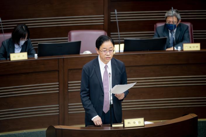 張市長進行施政報告