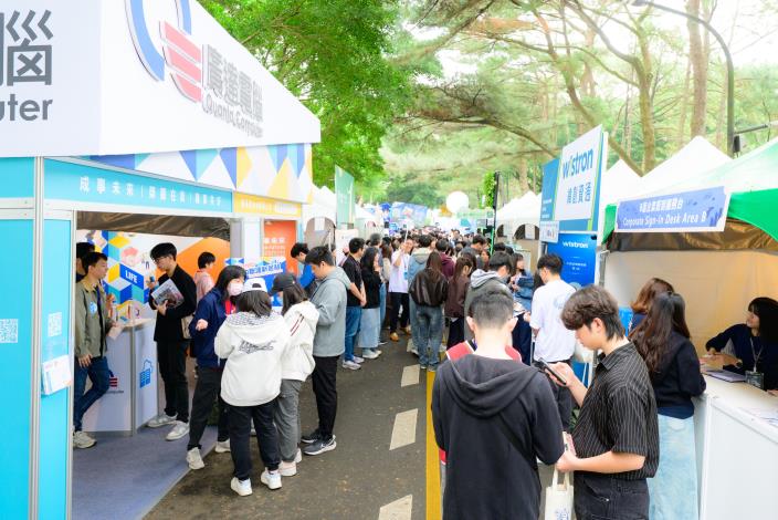 「2026春季徵才企業博覽會」匯集超過150家企業，釋出近9,000個職缺，涵蓋科技、製造及多元產業領域