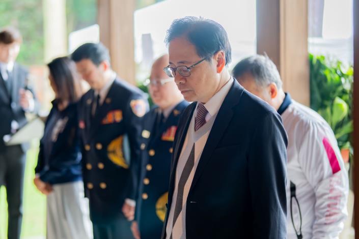 張市長向全體英靈致上最深敬意
