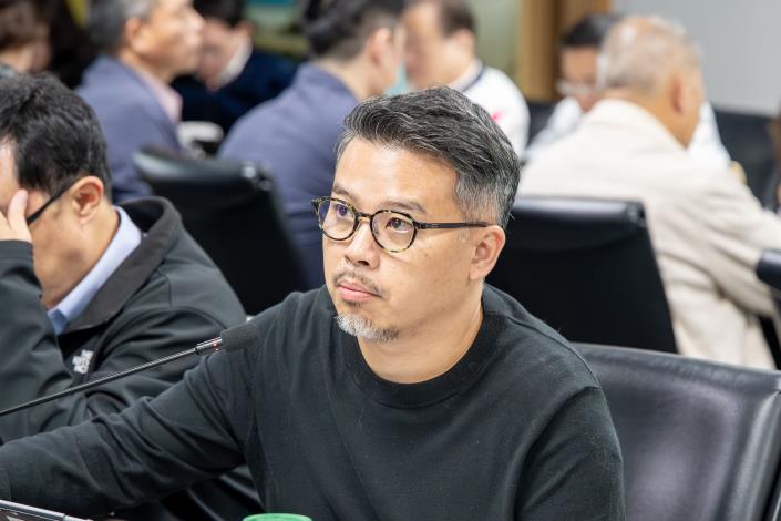 都發局長江南志針對簡報進行說明