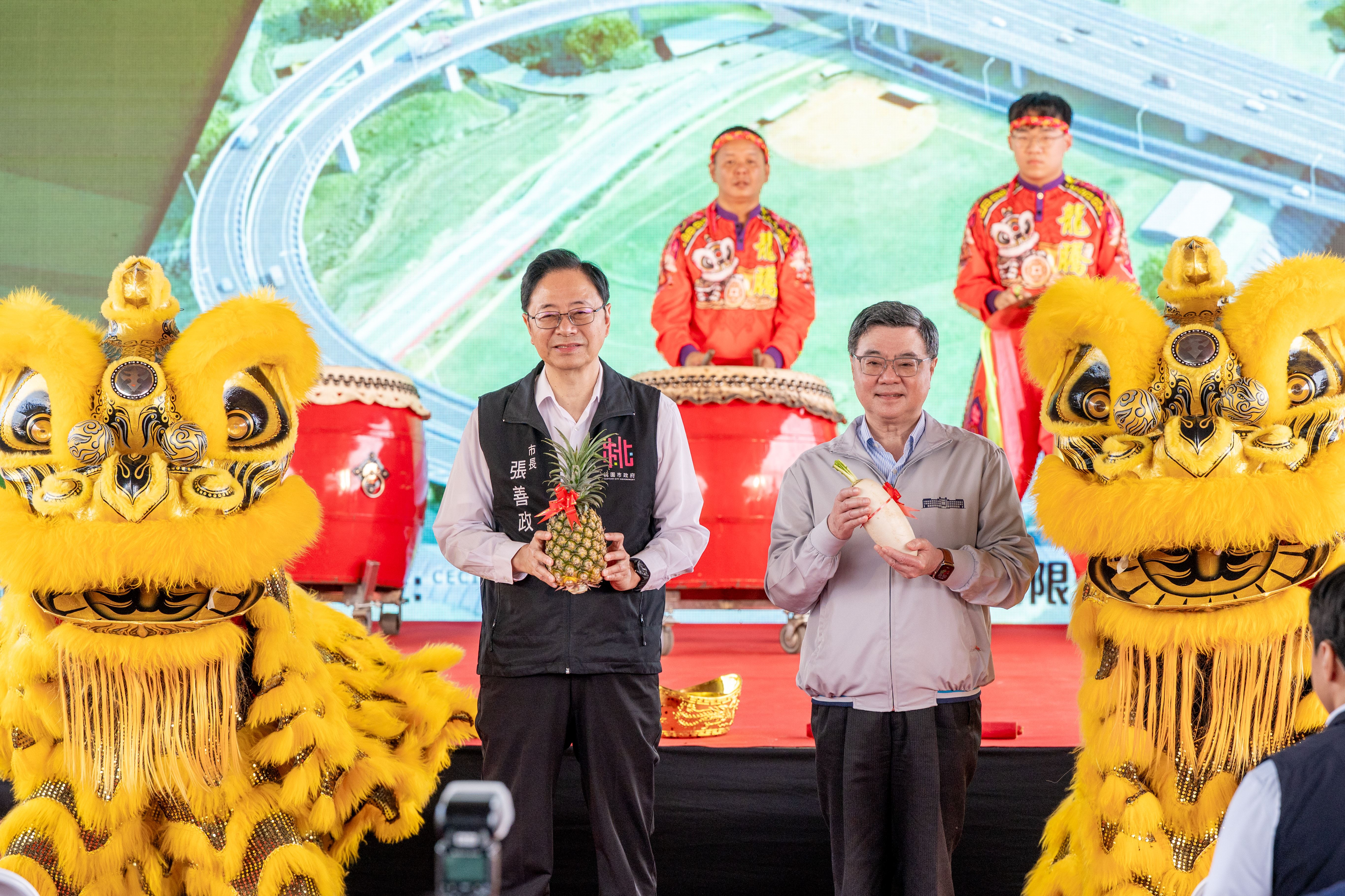 張市長與卓院長合照