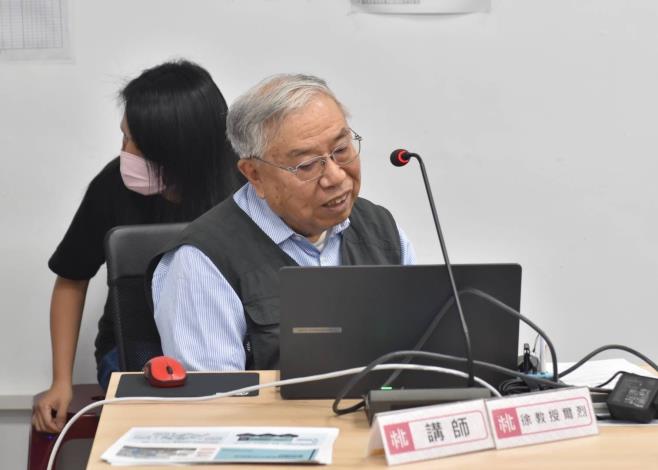 台灣大學昆蟲系名譽教授徐爾烈提供生物專業意見