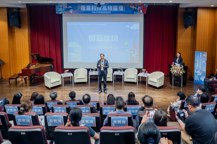 張市長期盼學生未來能將AI思維與創新應用帶入企業