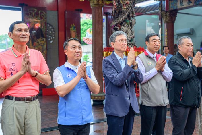 王明鉅副市長出席「頭重溪三元宮慶祝五穀爺聖誕平安福宴」