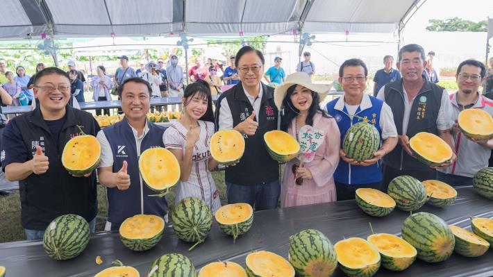 活動同步辦理西瓜評鑑及超級大南瓜頒獎典禮