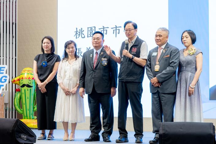 張市長感謝桃園高之鐵扶輪社長期積極投入公益服務