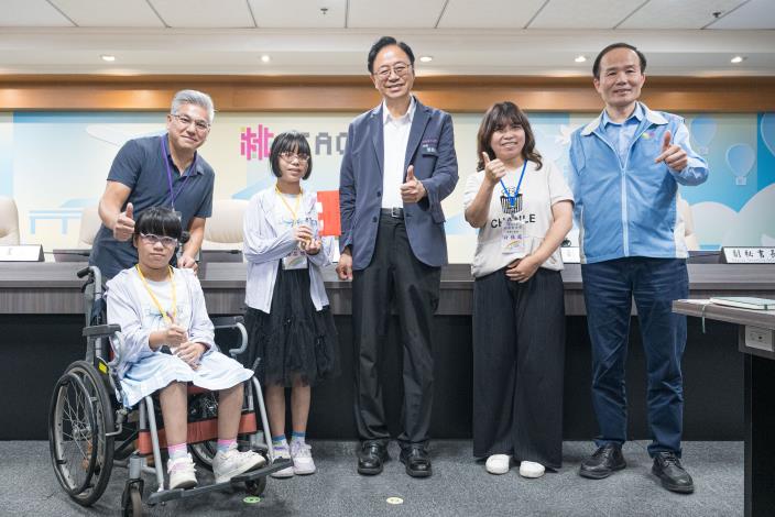 陳同學以實際行動證明先天條件無法限制一個人的可能