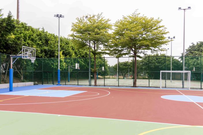 市府將青埔運動公園兩座籃球場整合規劃為一座五人制共用型足球場