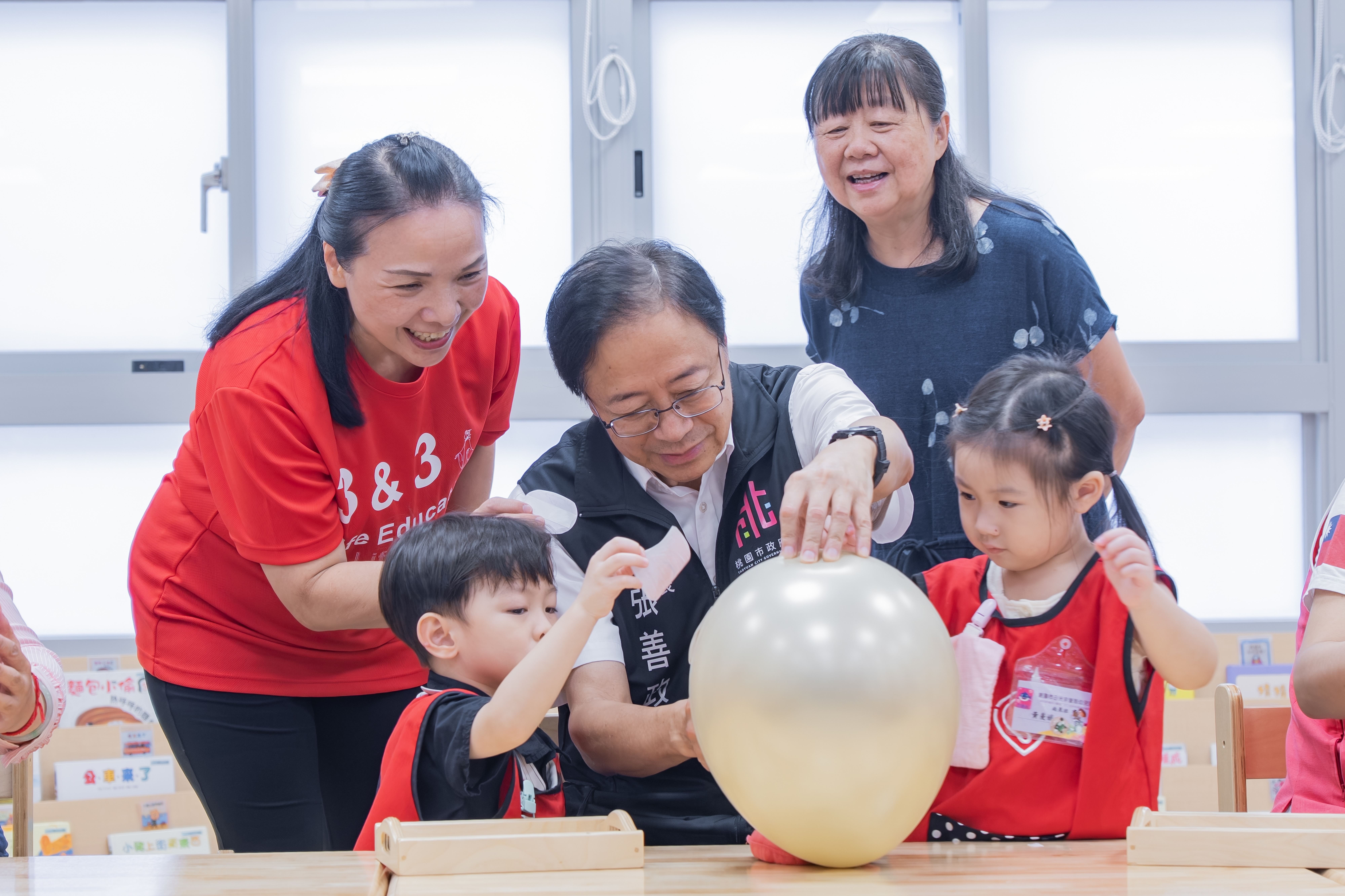 張市長視察新設日光非營利幼兒園