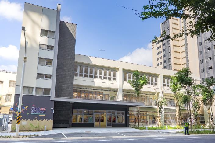 視察新設日光非營利幼兒園