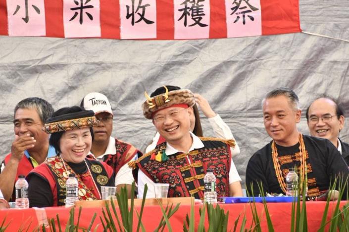 排灣族人同聚歡慶小米收穫祭