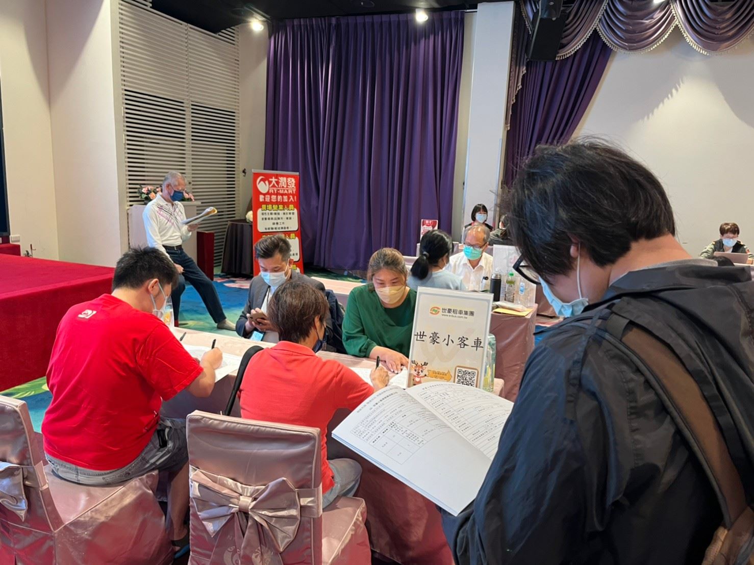 徵才活動現場面試情形