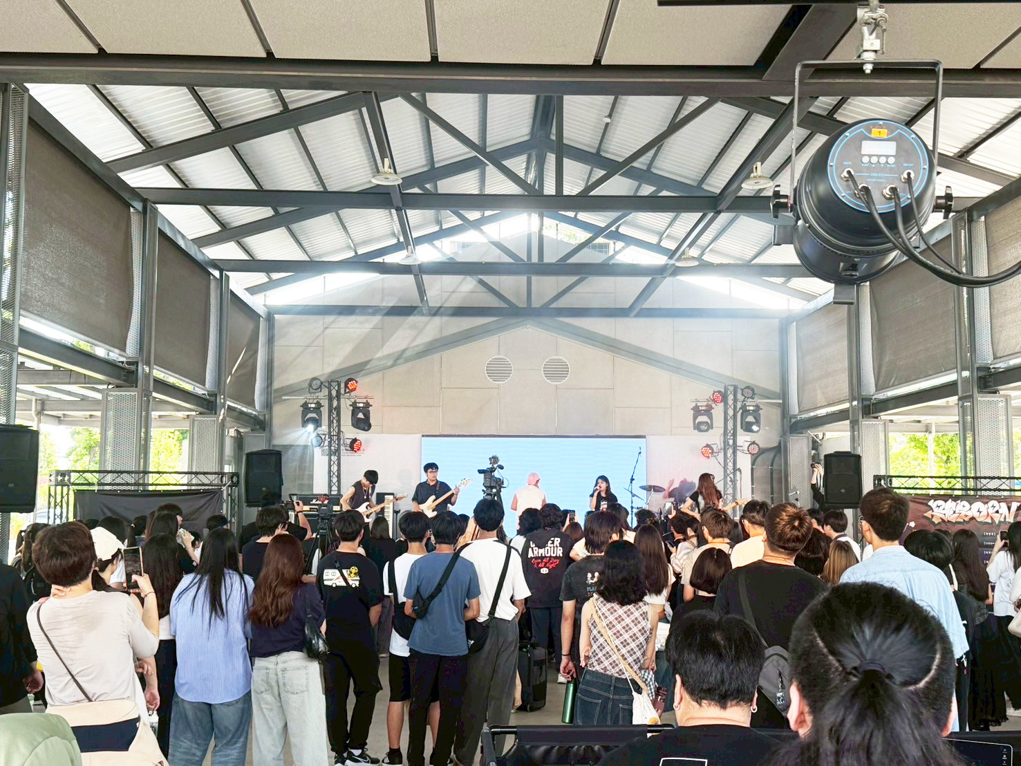 假日園區表演活動