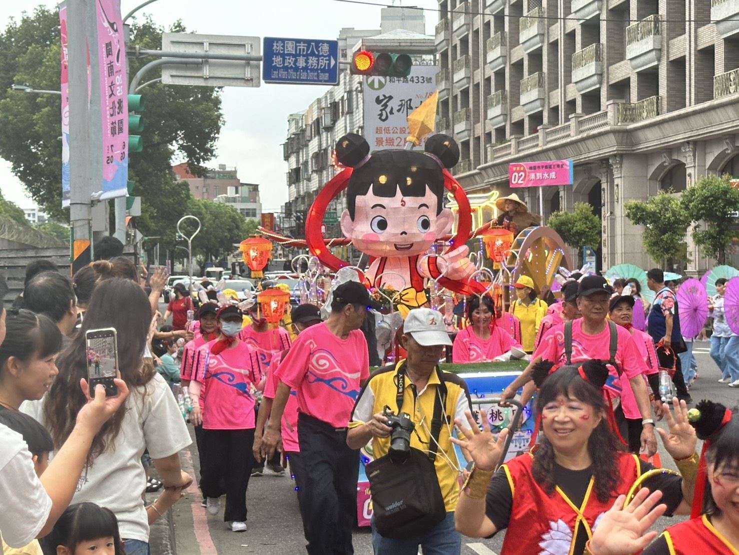 真人藝閣與民眾互動,傳統文化零距離魅力爆棚_0