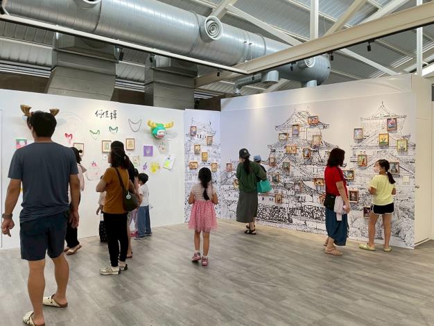 《再製實驗室：插畫藝術特展》展覽人潮（1）
