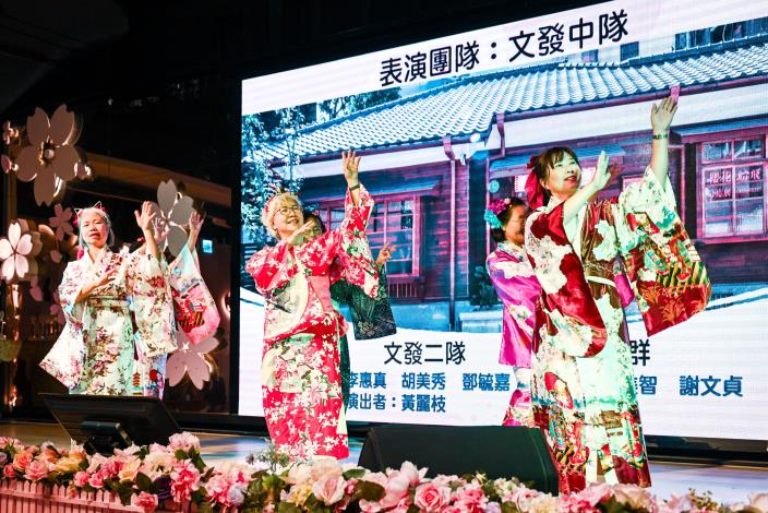 志工表演