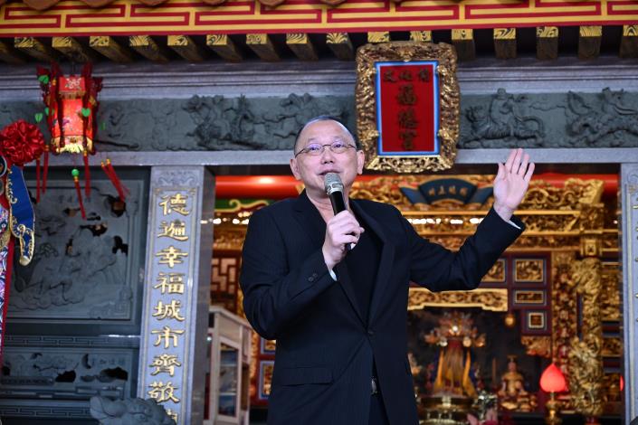 「仙人․跳──土地公的藝術家朋友們」特展藝術家統籌姚瑞中致詞