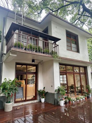 小白宮藝文咖啡館外觀照