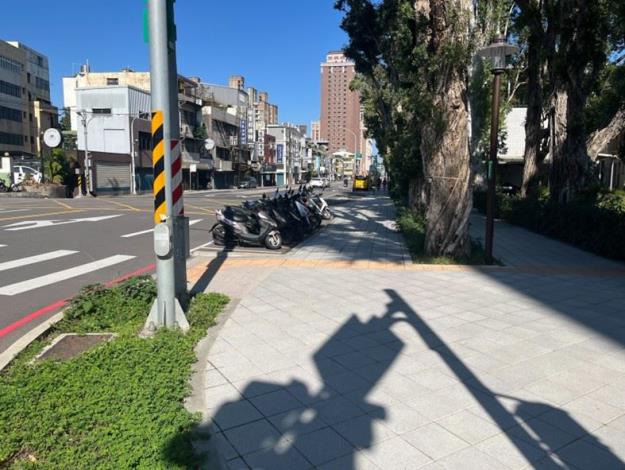 舊司法園區街廓改善工程-擴大路口轉角、增設停車彎