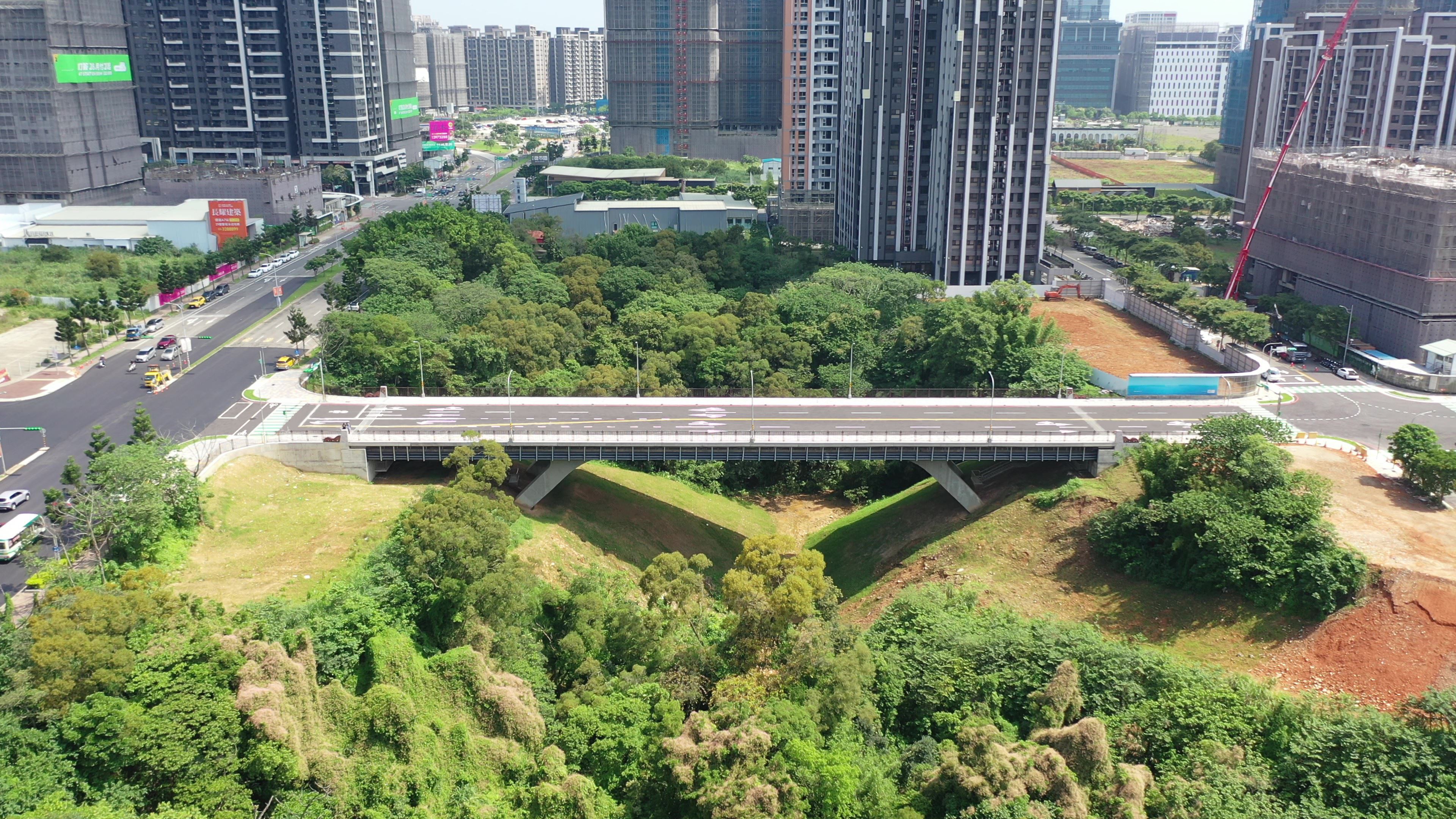圖: 機場捷運A7站區開發案區外道路(變二)新闢工程-完工照