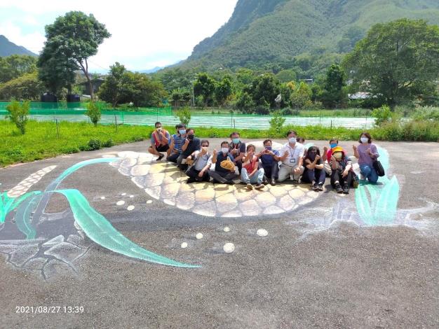 小米園區廣場完成3D小米地景藝術