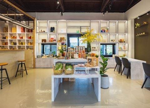 物產小舖修復後內部