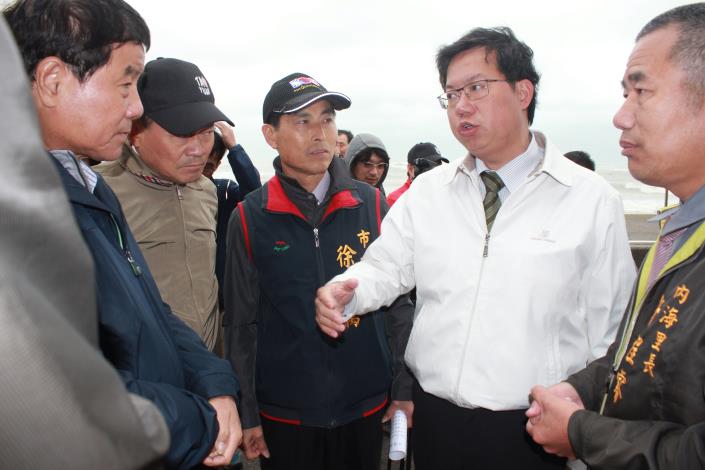 市長、區長、議員視察許厝港濕地