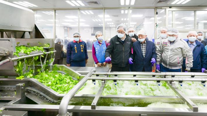 張市長視察營養午餐有機蔬菜截切廠　確保入菜食材安全、健康 (5)