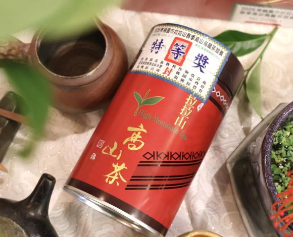 拉拉山高山烏龍茶 (6)
