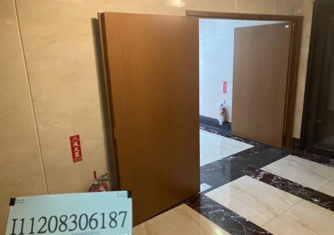 公安申報檢查安全門啟閉及逃生動線