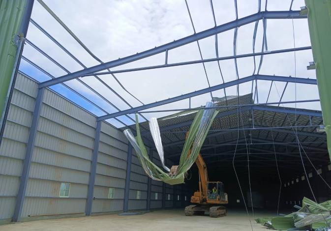 桃市府研擬執行強制拆除違建時，得向違建人或相關義務人收取執行成本