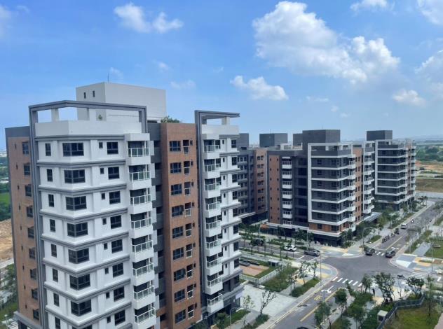 A18街廓鄰近高鐵青埔站