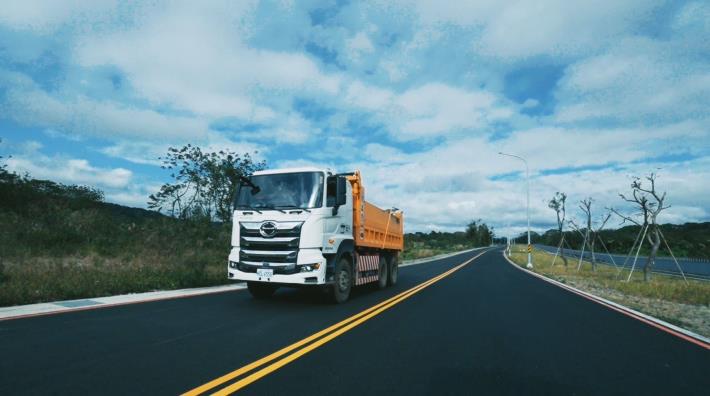 圖1 清淤輸送道路完工照