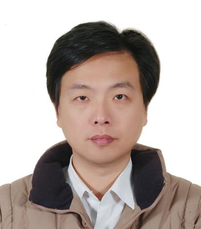 設造科科長