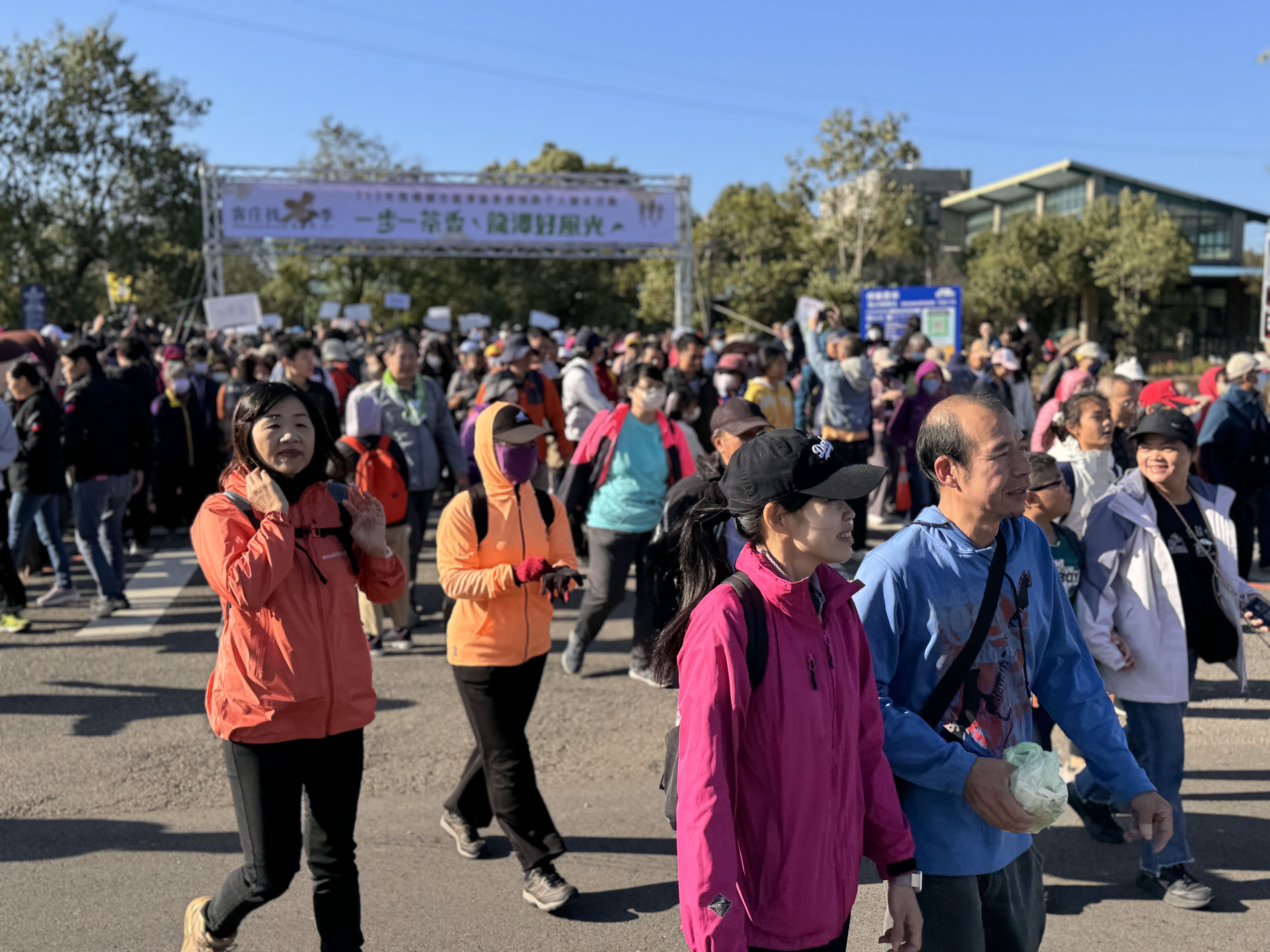 客庄找茶季首場活動「龍潭千人健走」超過3,000位民眾共同參與