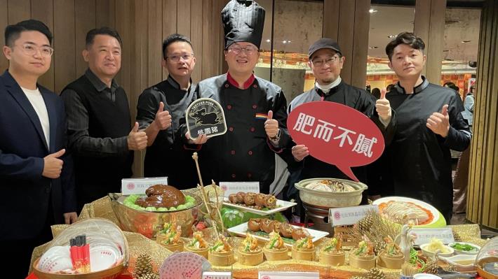 桃園客家美食餐廳結合桃園黑豬肉推出創意年菜與經典客家料理，歡迎民眾來桃園走春，品嚐客家好味緒