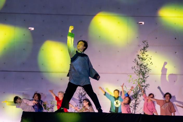 本次音樂會融合歷史劇場、現代音樂與舞蹈表現