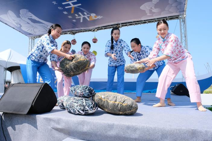 美江舞蹈團為2022海客文化藝術季揭開序幕。
