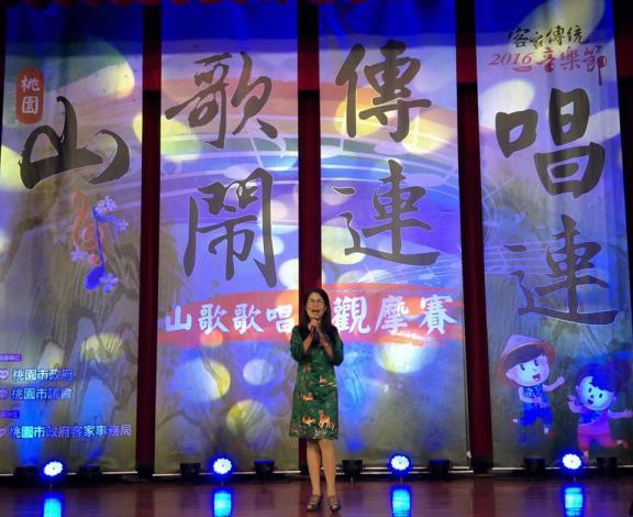 創作大賽優勝參賽者現場演唱得獎作品
