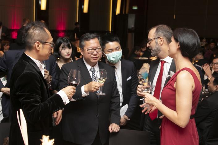 桃園市長鄭文燦昨（30）日受邀出席法國工商會年度晚宴。