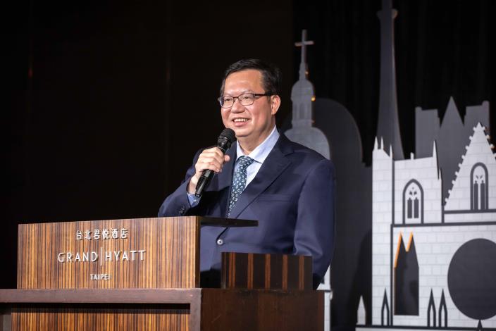 Mayor Cheng attended CCIFT 30th years gala