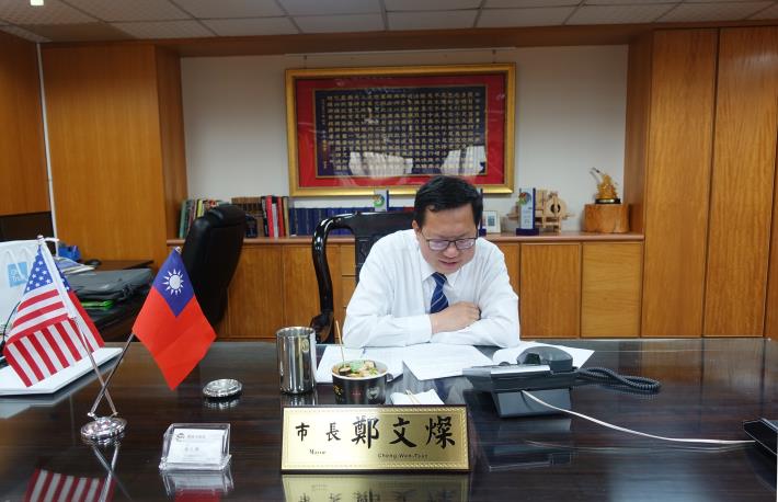 鄭市長昨(14)日與酈處長通話告別，歡迎愛台灣的酈處長再度回台相聚