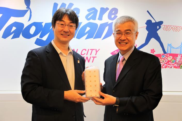 桃園與宮崎在2017簽署友好城市協定，過去雙方在教育、文化、體育和吉祥物進行交流。