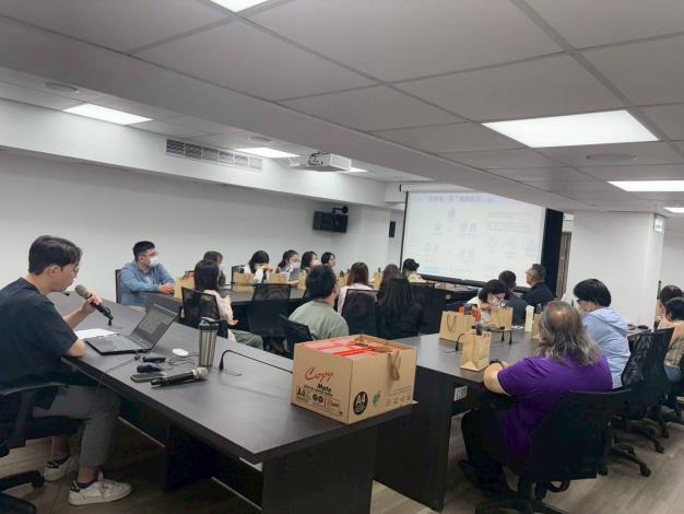 政風處陳彥彰講師詳細介紹了該法的立法目的、揭弊程序，以及對揭弊者的各項權益保障措施。