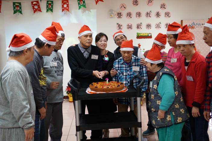 105年聖誕歡樂慶生派對|