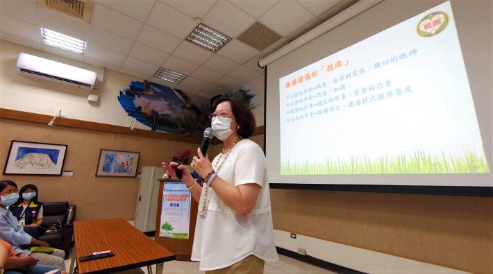 陳副局長精彩授課