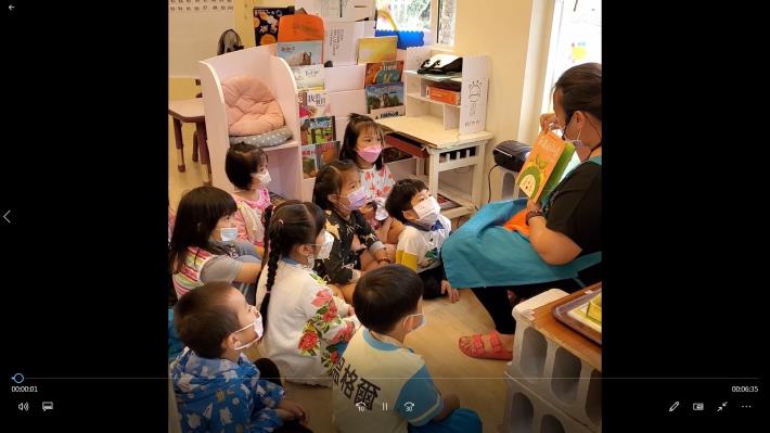 私立溫格爾幼兒園-老師說故事
