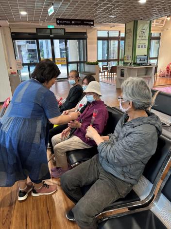 2087F477-D551-4D88-BC2B-FB36705A828B